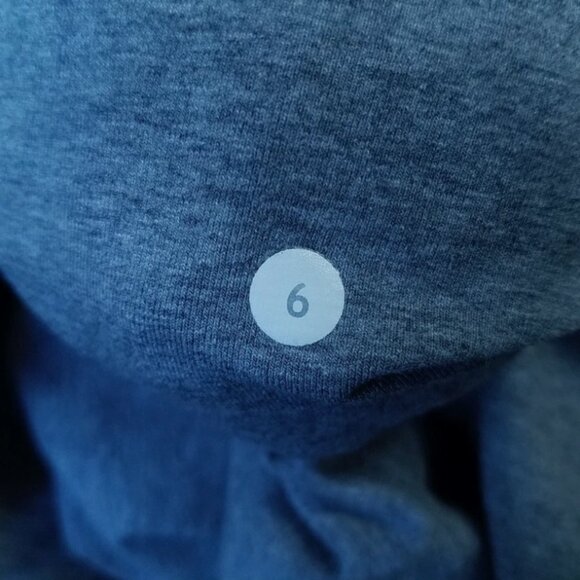 Lululemon Sway Jacket 6 Small Asymmetrical Zipper Charcoal Gray Woman's Sweater - Picture 7 of 8